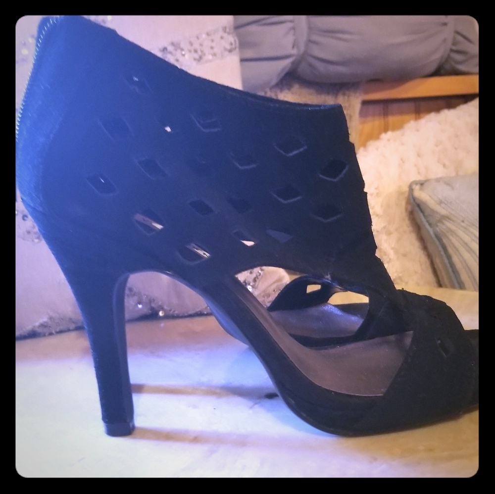 Steve madden black suede booties